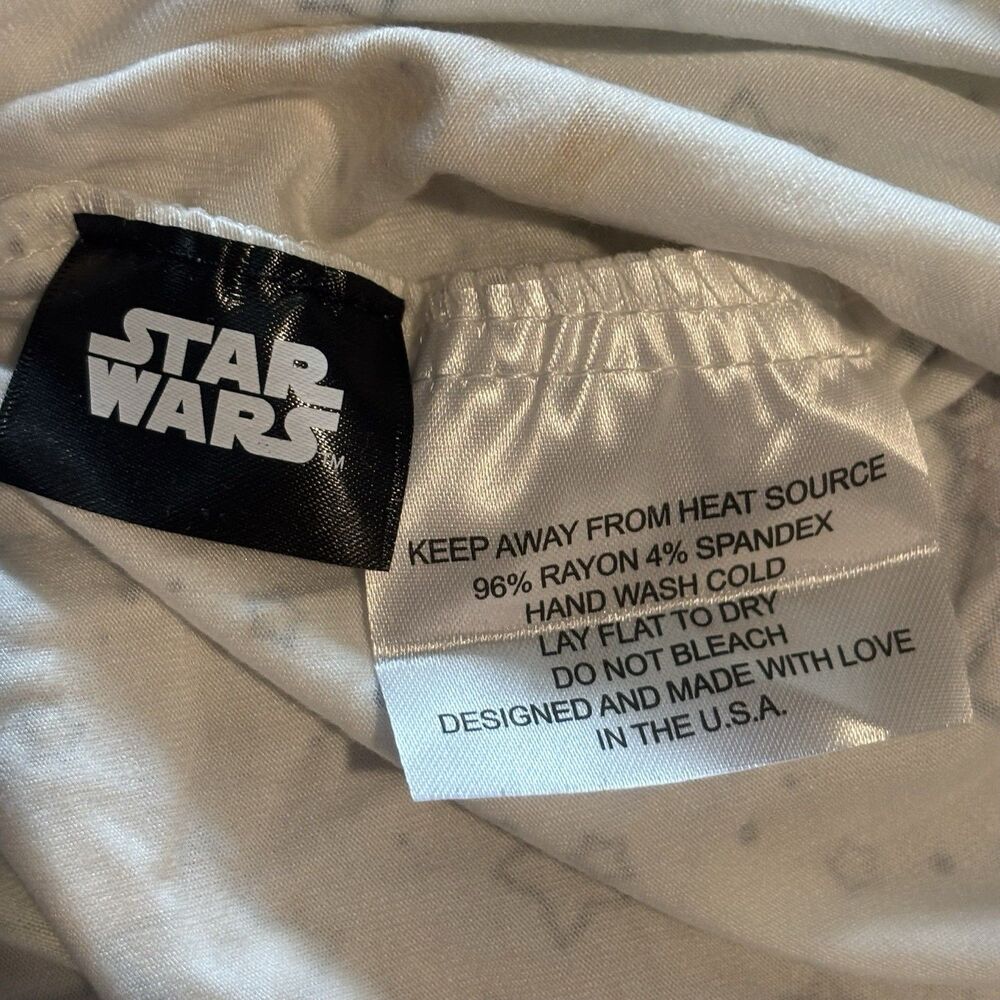 STAR WARS MILK SNOB 5-in-1 Nursing Privacy Car Seat Cover Stretchy Fabric Disney - Picture 4 of 4